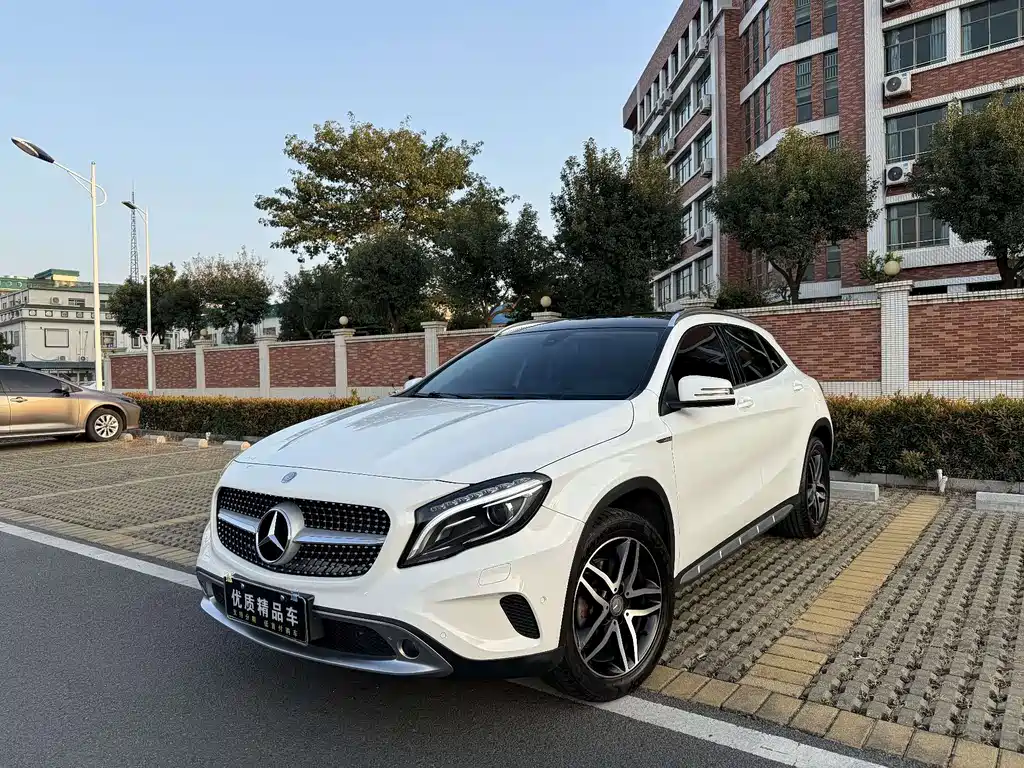 Mercedes-Benz GLA 2017 — фото 1