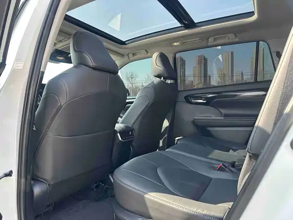Toyota Highlander 2024