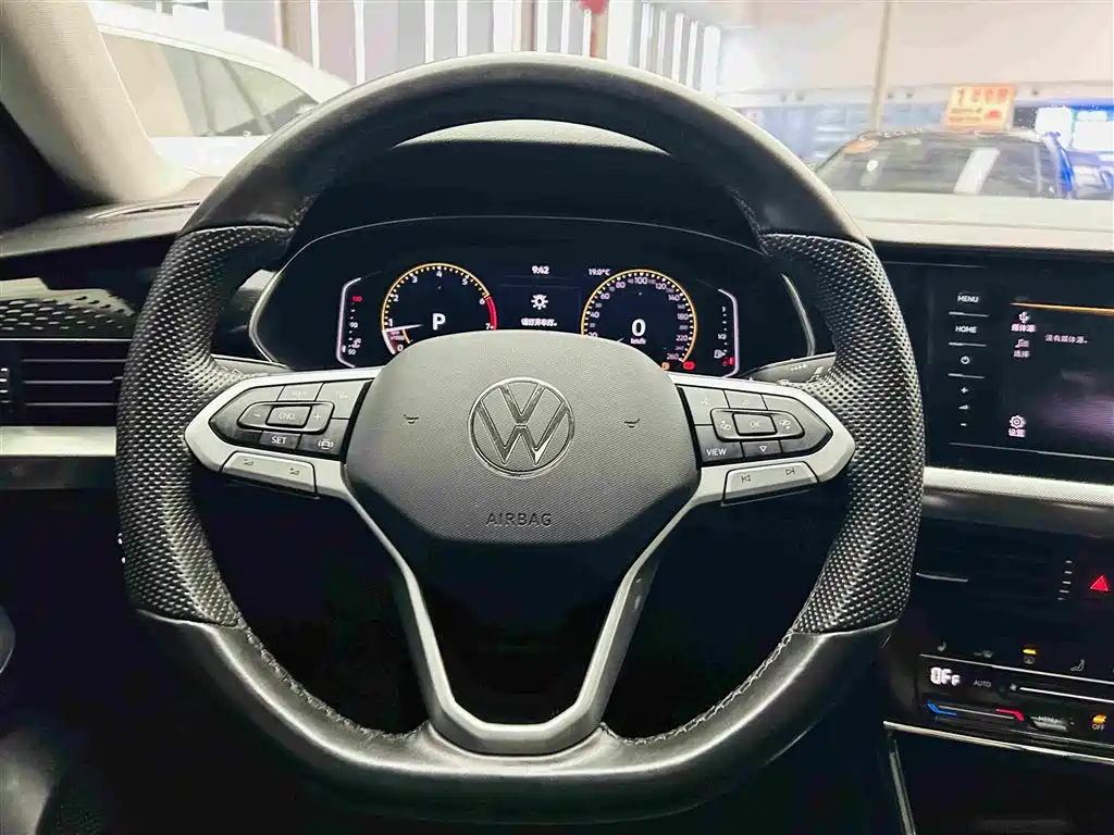 Volkswagen Passat 2022 — фото 15