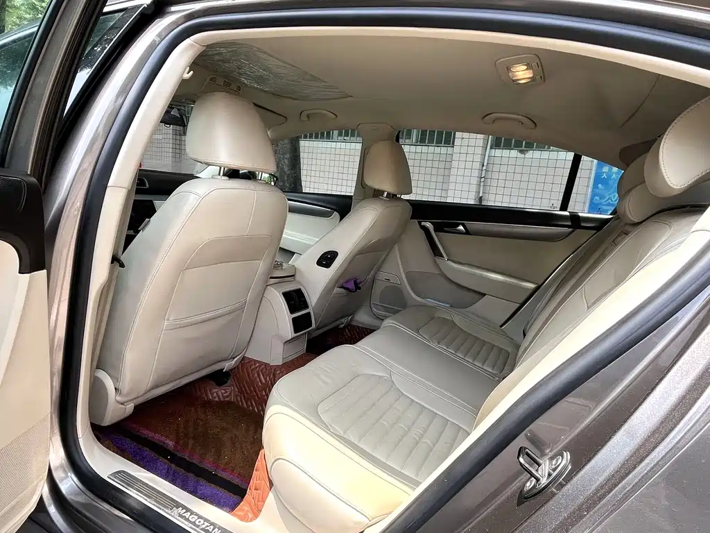 Volkswagen Magotan 2014