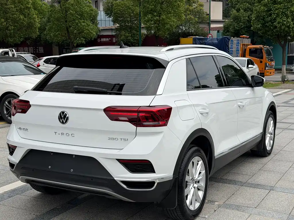 Volkswagen T-Roc 2021 — фото 13