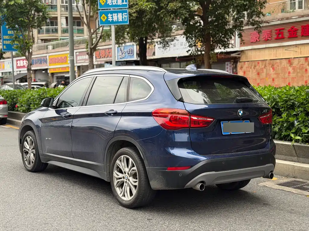 BMW X1 2018 — фото 11