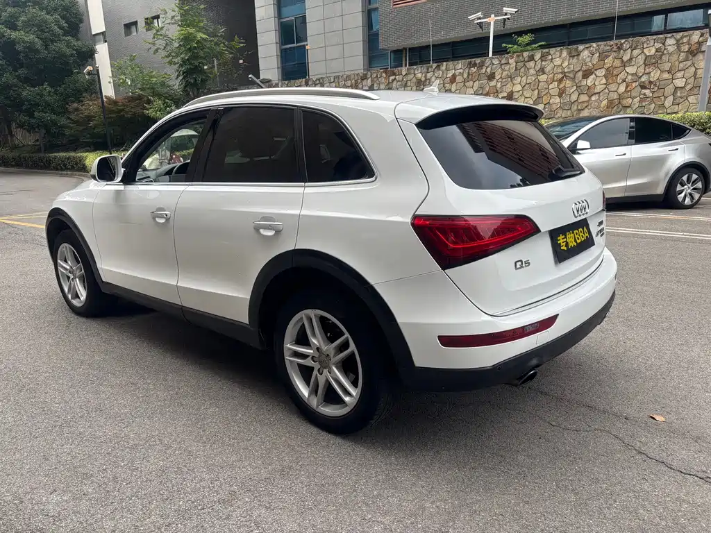 Audi Q5 2016 — фото 17
