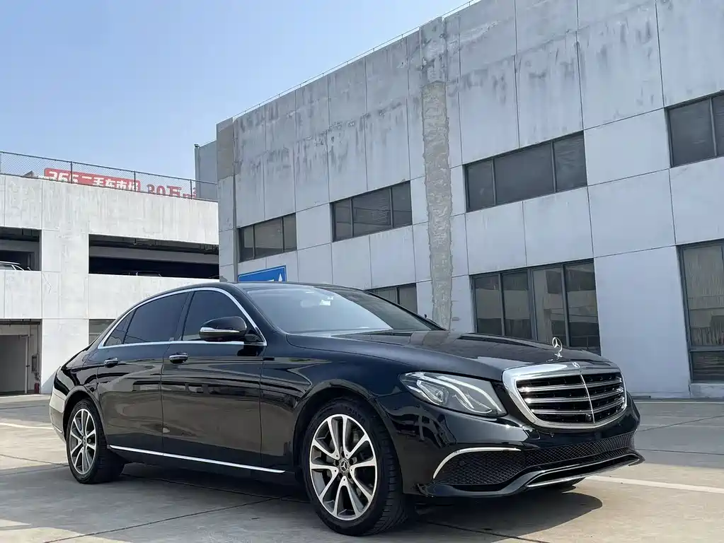 Mercedes-Benz E-Class 2018 — фото 3