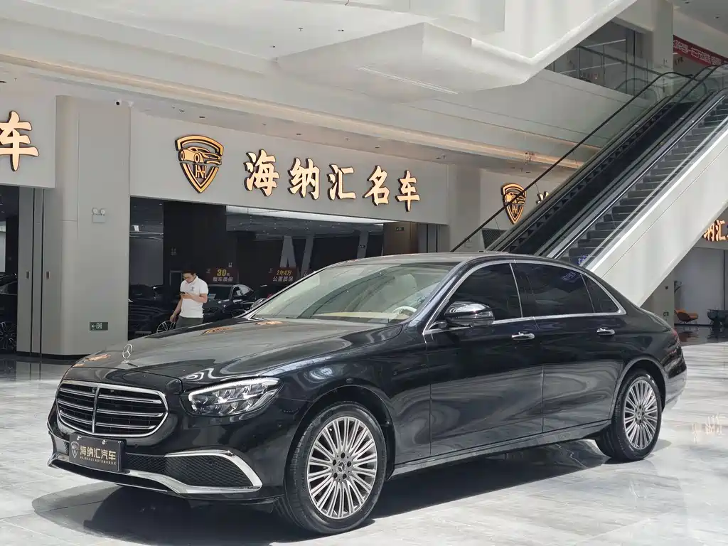 Mercedes-Benz E-Class 2022 — фото 1