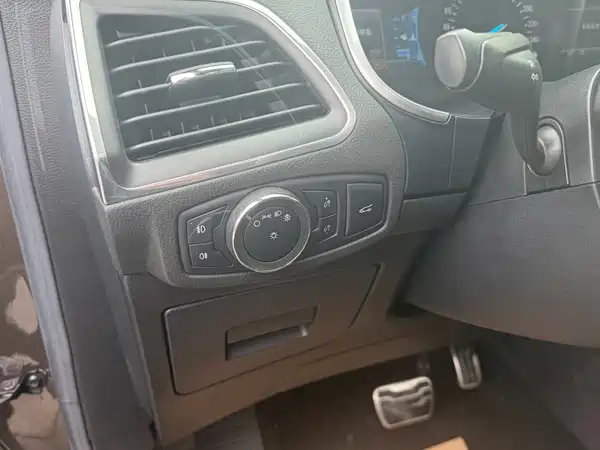 Ford Edge 2016