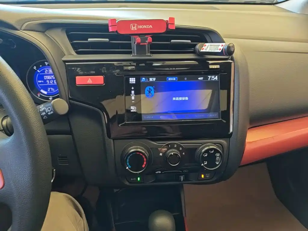 Honda Fit 2017 — фото 13