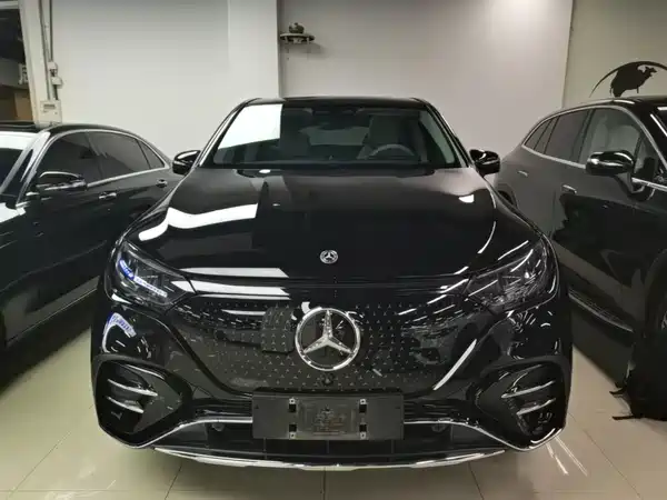 Mercedes-Benz EQE SUV 2024