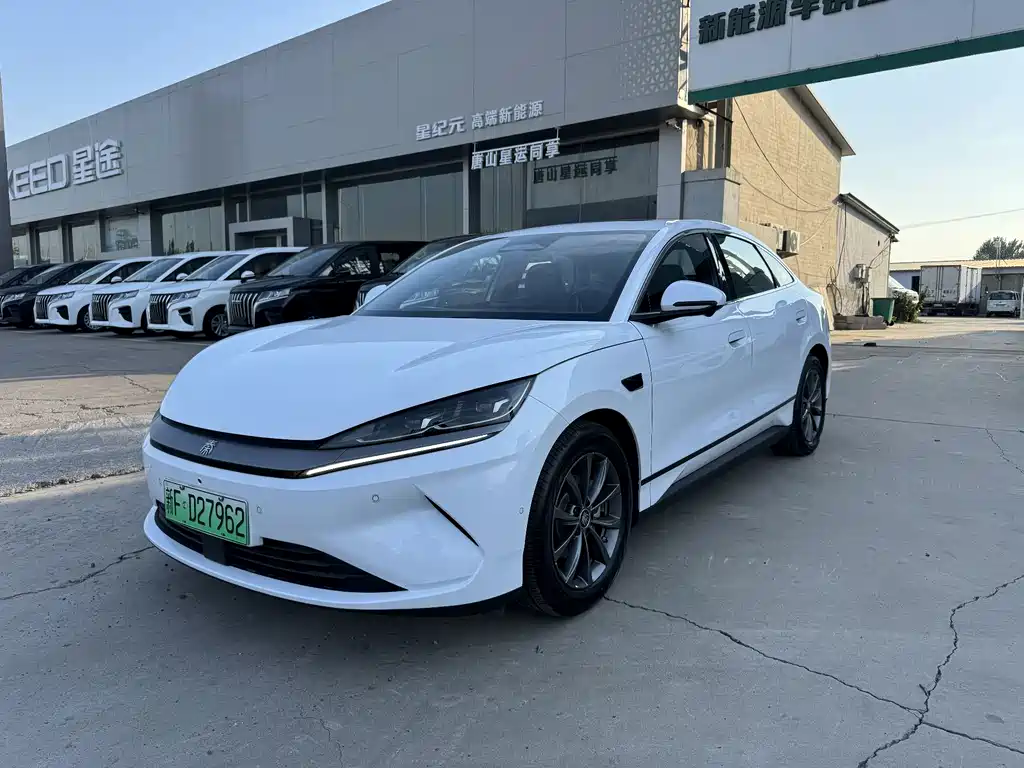 BYD Qin L 2025 — фото 1