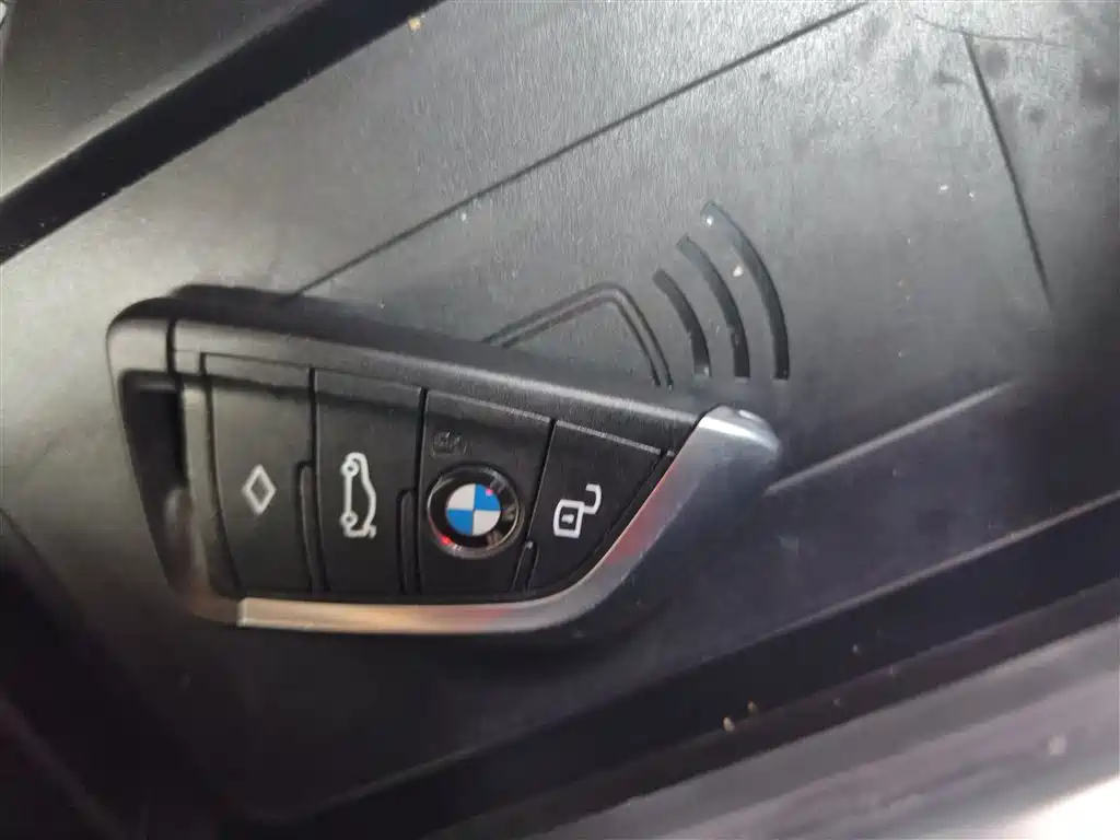 BMW X4 2025 — фото 9