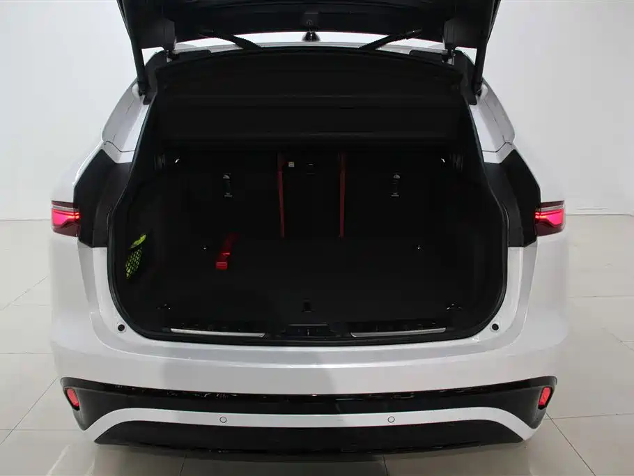 Jaguar F-PACE 2023 — фото 13