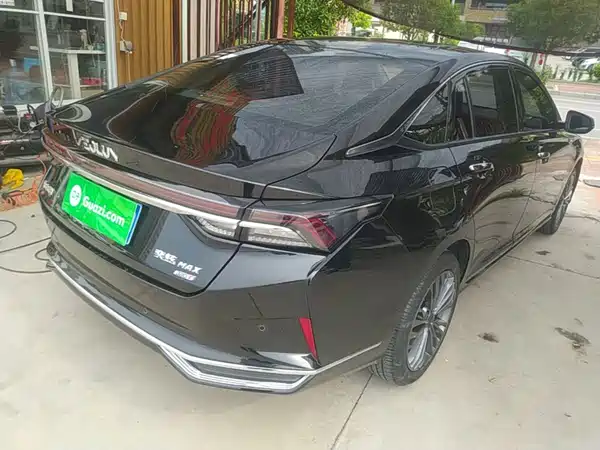 Dongfeng Yixuan MAX 2022