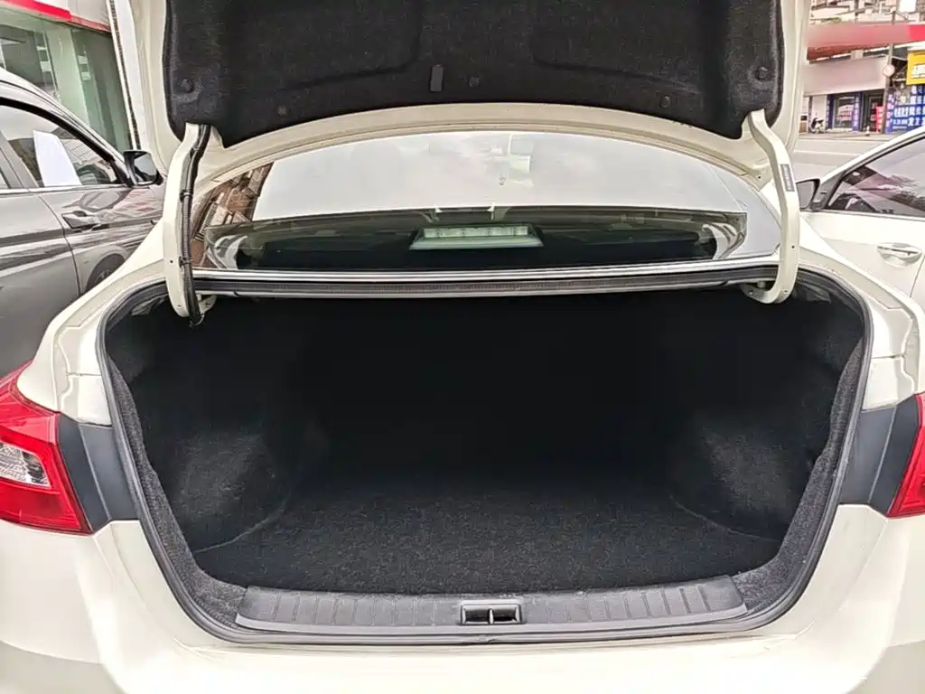 Nissan Sylphy 2020 — фото 19
