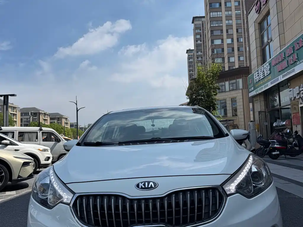 Kia K3 2015