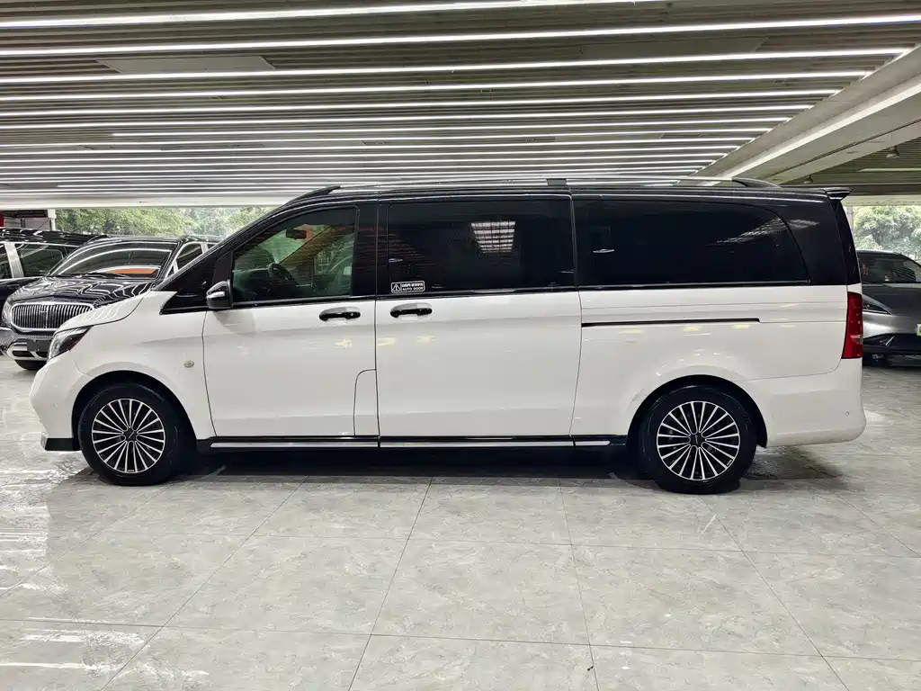Mercedes-Benz Vito 2022 — фото 3
