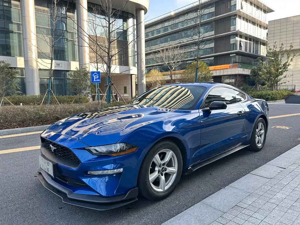 Ford Mustang 2019 — фото 1