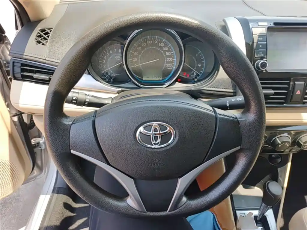 Toyota Vios 2014 — фото 11