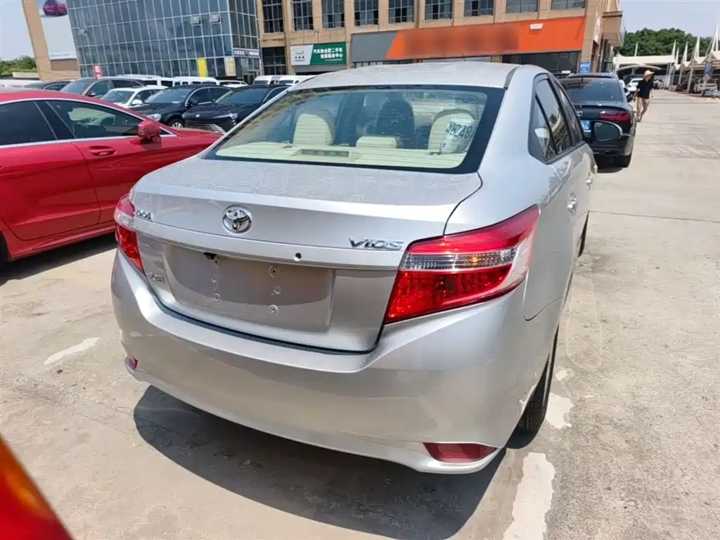 Toyota Vios 2014 — фото 6