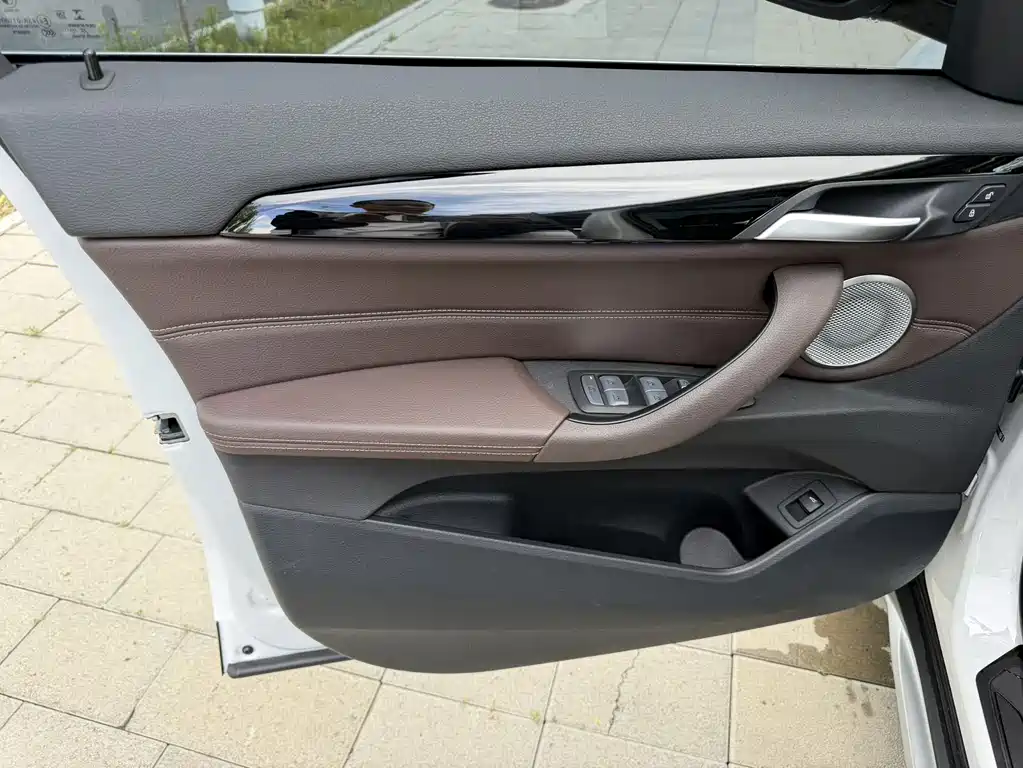 BMW X1 2022 — фото 13