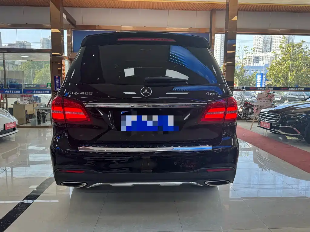 Mercedes-Benz GLS 2017 — фото 16