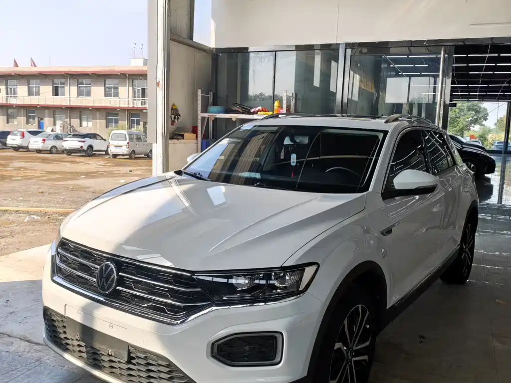 Volkswagen T-Roc 2023