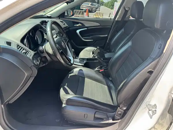 Buick Regal 2013