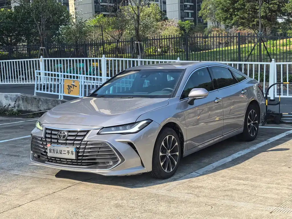 Toyota Avalon 2023 — фото 1