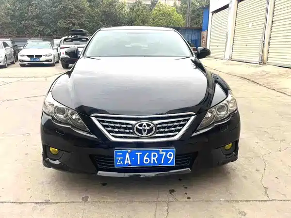 Toyota Reiz 2013