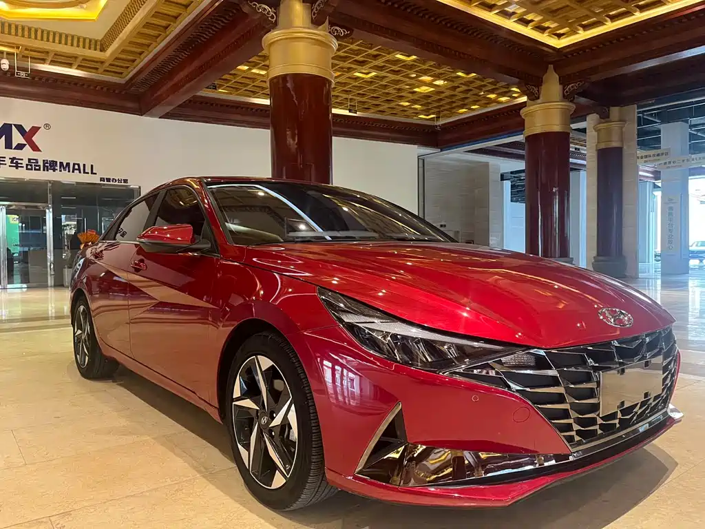Hyundai Elantra 2022