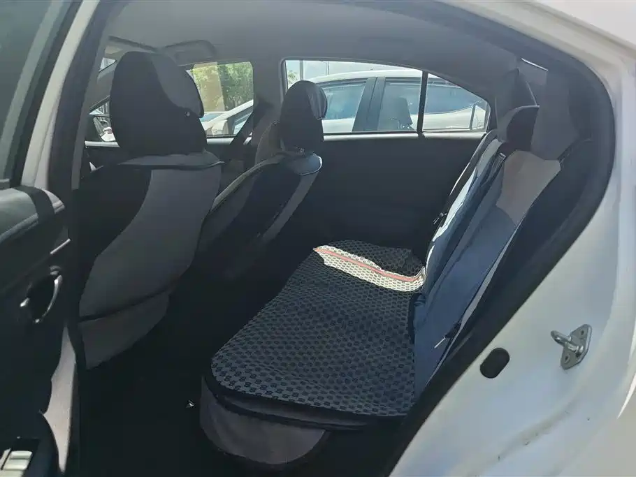 Toyota Vios 2017 — фото 11