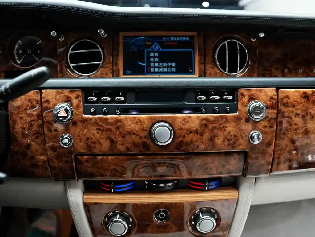 Rolls-Royce Phantom 2011 — фото 20