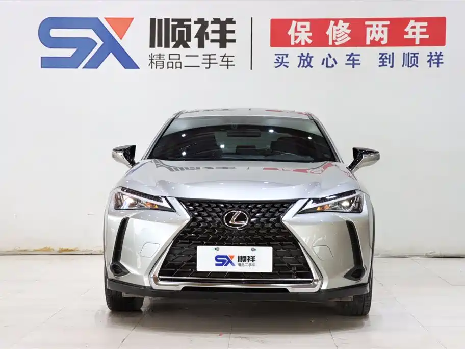 Lexus UX 2022 — фото 2