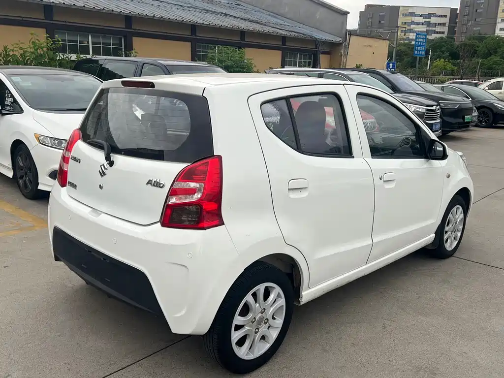 Suzuki Alto 2013 — фото 9