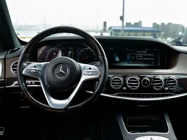 Mercedes-Benz S-Class 2020