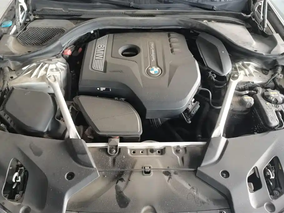BMW 5 Series 2020 — фото 10