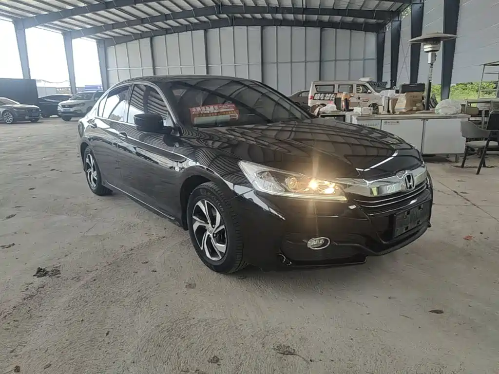 Honda Accord 2018 — фото 4