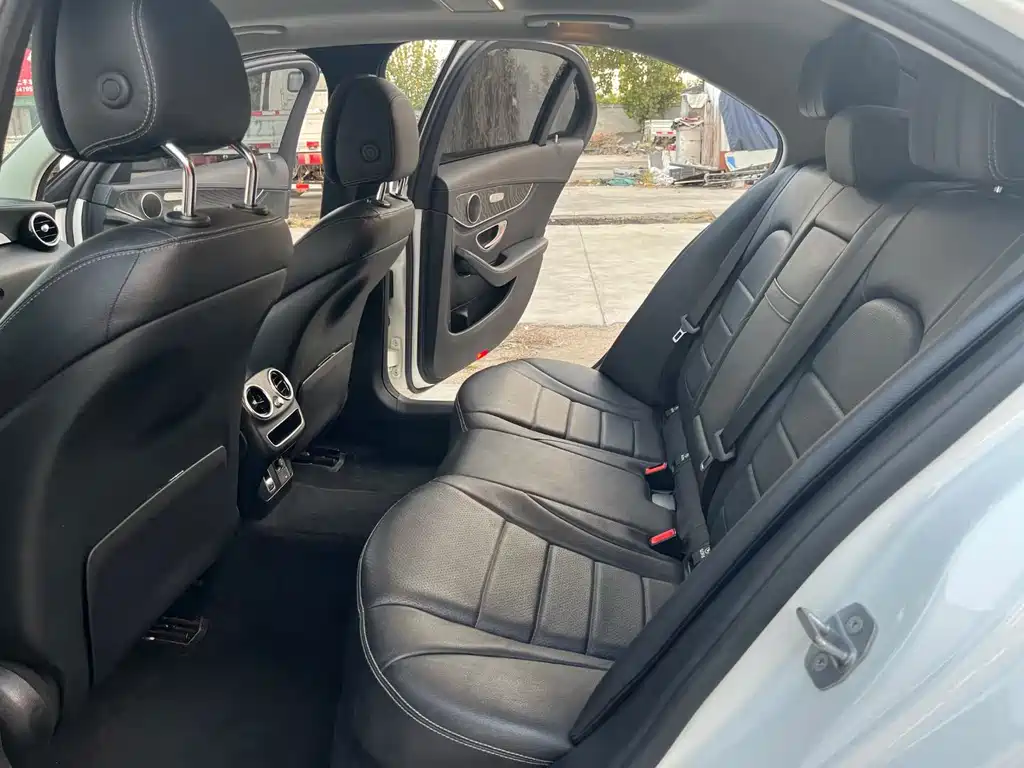 Mercedes-Benz C-Class 2019 — фото 9