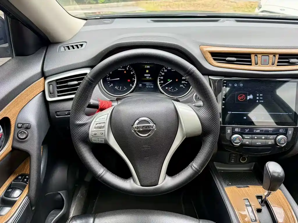 Nissan X-Trail 2016 — фото 8