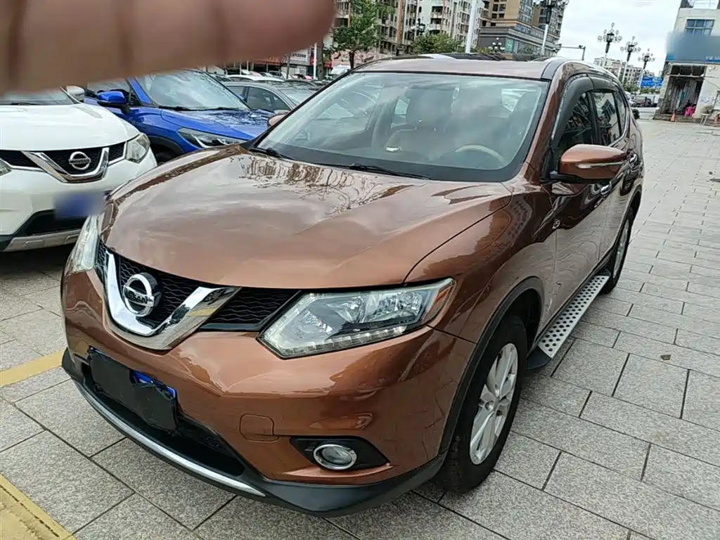 Nissan X-Trail 2014 — фото 1
