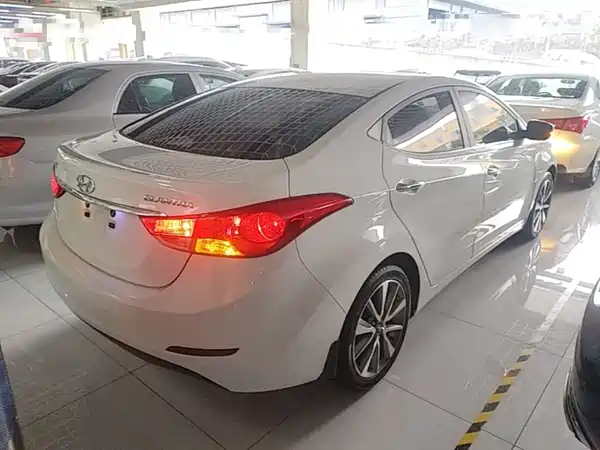 Hyundai Elantra Langdong 2016