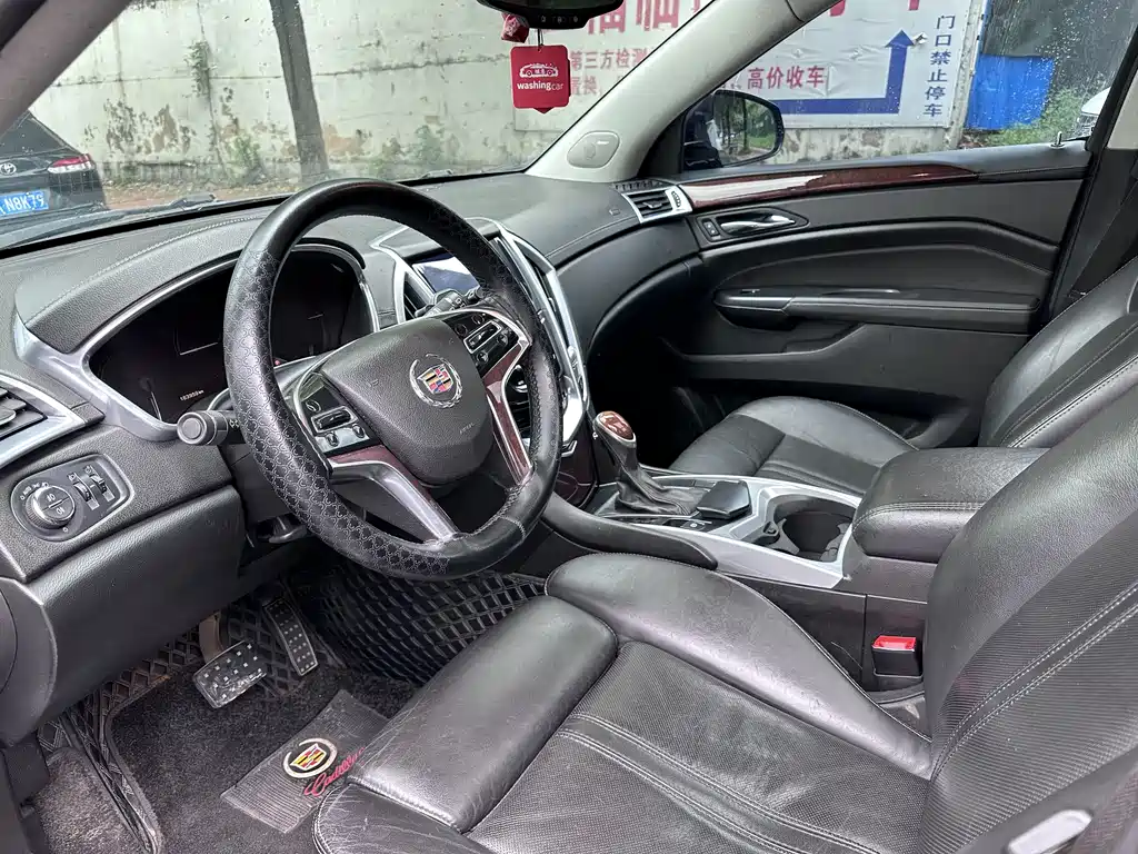 Cadillac SRX 2013 — фото 4