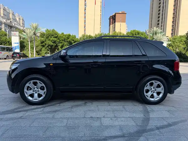 Ford Edge 2012