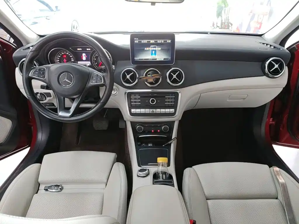 Mercedes-Benz GLA 2017 — фото 10