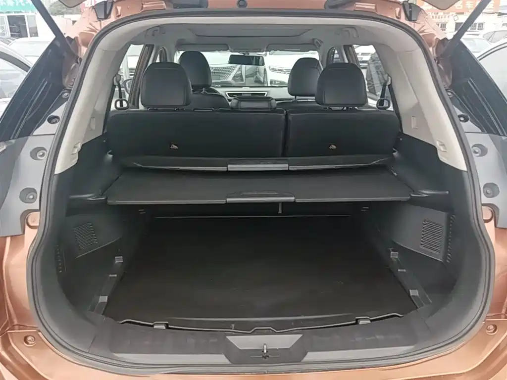 Nissan X-Trail 2015 — фото 19