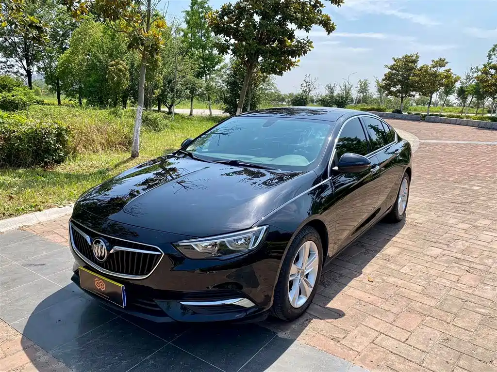 Buick Regal 2020 — фото 1