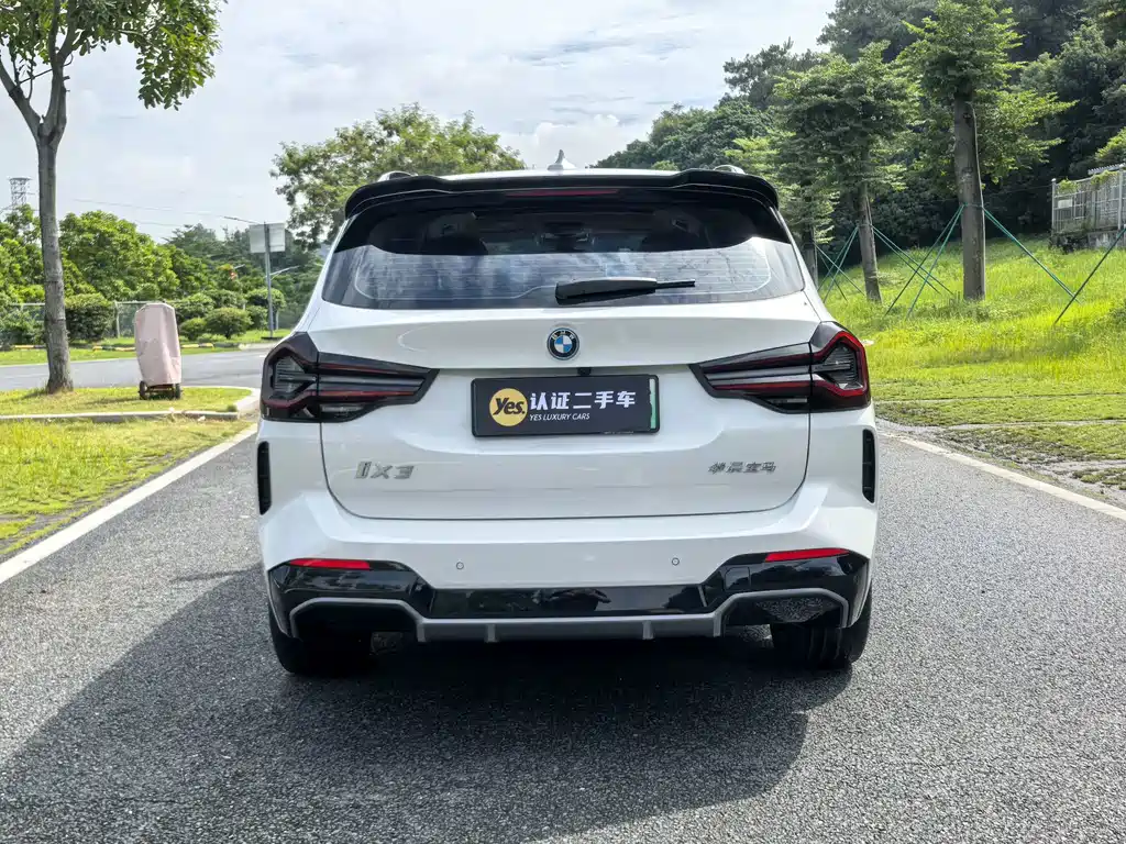 BMW iX3 2024 — фото 6