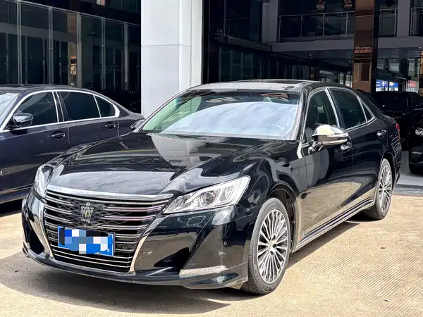 Toyota Crown 2019