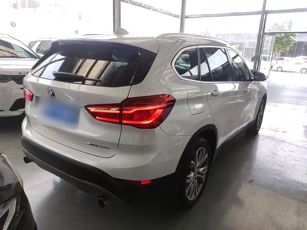 BMW X1 2018 — фото 7
