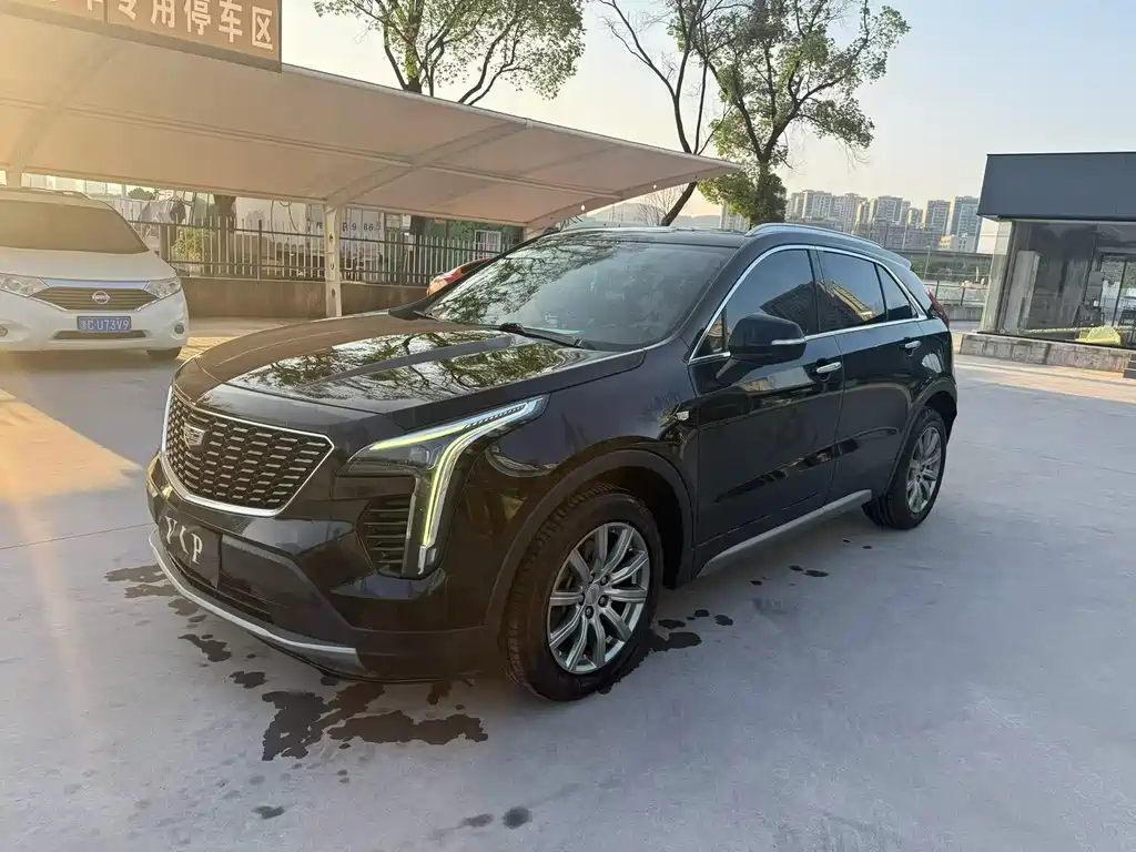 Cadillac XT4 2021 — фото 1