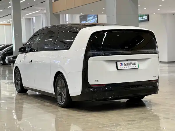 Li Auto MEGA 2025